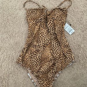 Women’s Tall / Long Torso Tunnel Keyhole One Piece Swimsuit animal print